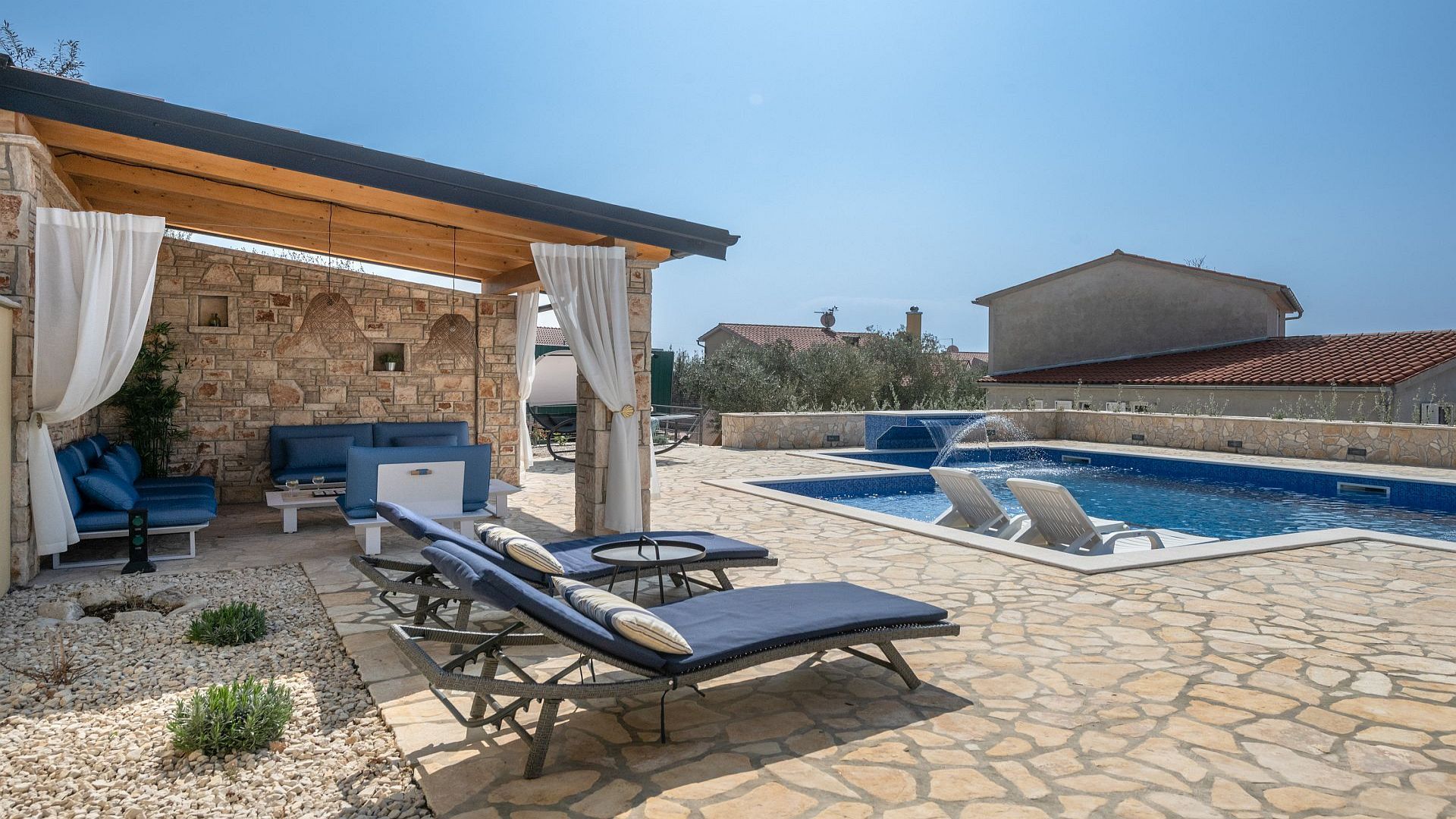 Villakalistaistriana 10