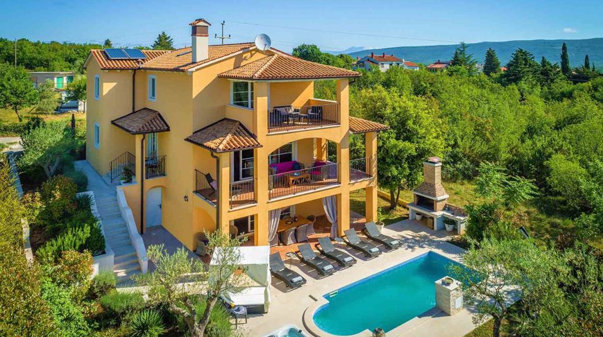 Villa Ari 01