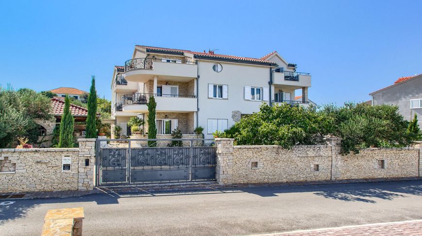 Villakos 19